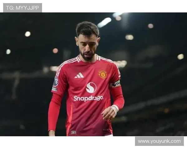 B费在本场比赛中表现出色助攻双响并贡献关键传球和防守数据